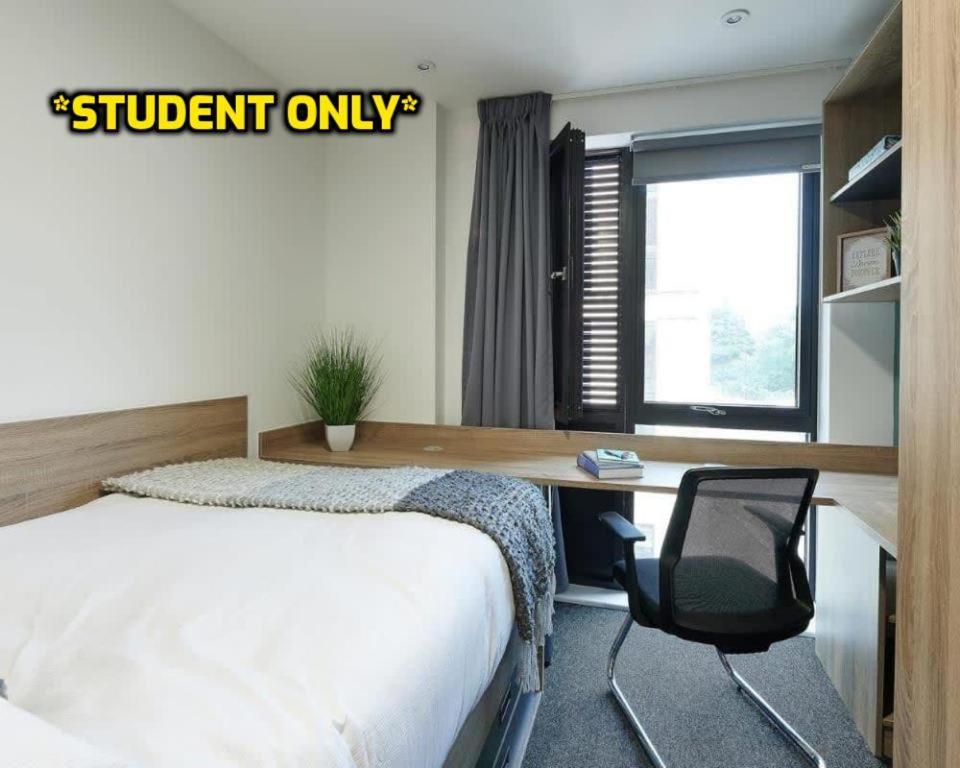 Student Only Zeni Ensuite Rooms, Southampton Exterior photo
